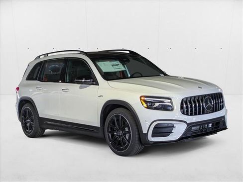 New 2026 Mercedes-Benz GLB 35 AMG 4MATIC image 7