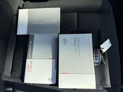 Used 2017 Nissan Titan SV image 11