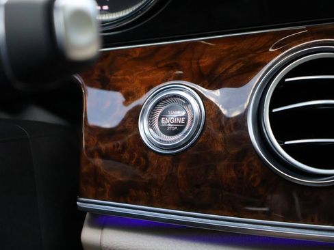 Certified 2017 Mercedes-Benz E 300 4MATIC image 27