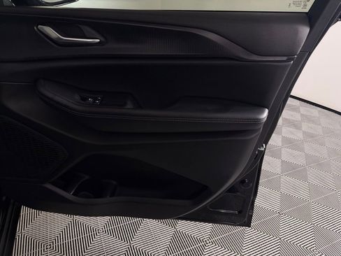 Certified 2025 Jeep Grand Cherokee Altitude image 29