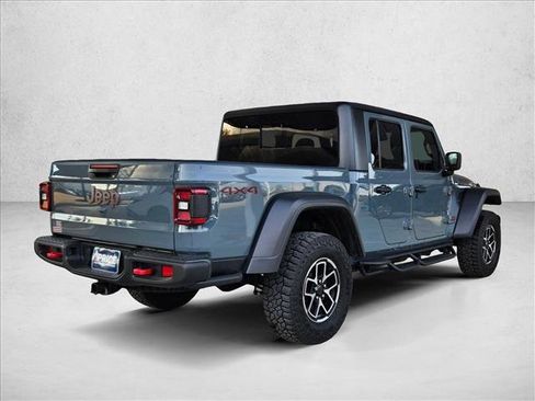 Used 2025 Jeep Gladiator Rubicon w/ Convenience Group image 5