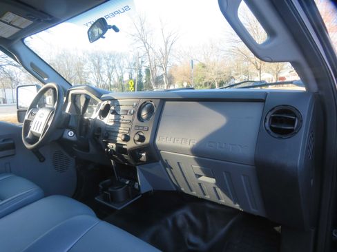 Used 2016 Ford F250 XL image 21