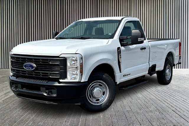 New 2025 Ford F250 XL RWD image 1