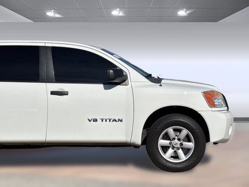 Used 2010 Nissan Titan XE w/ XE Popular Equipment Pkg image 31