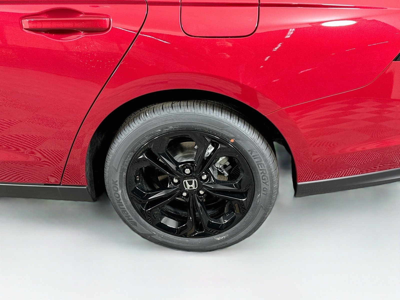 Certified 2024 Honda Accord EX image 5