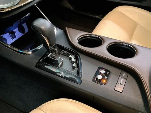 Used 2016 Toyota Avalon XLE Plus image 16