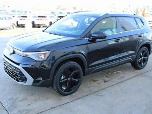 New 2026 Volkswagen Taos SEL AWD/4WD image 3