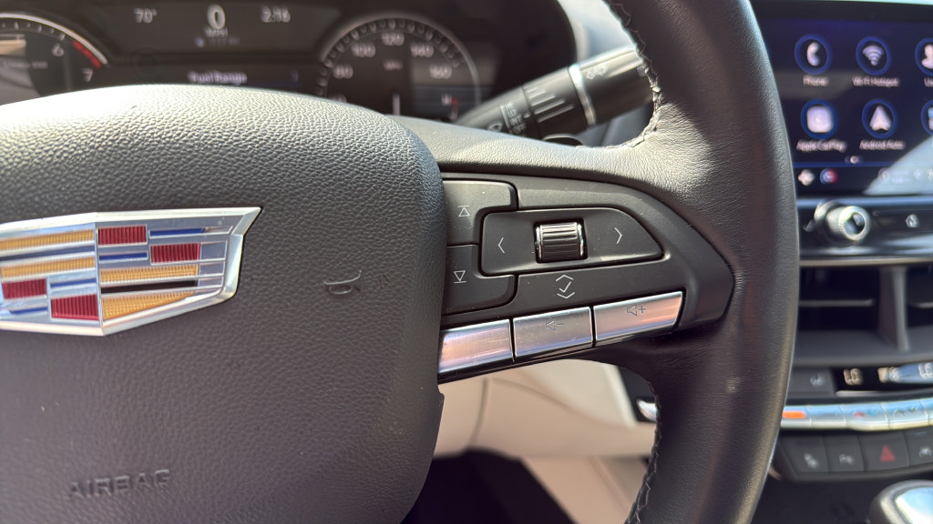 Used 2022 Cadillac CT4 Luxury w/ Cold Weather Package AWD/4WD image 28
