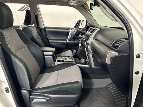 Used 2021 Toyota 4Runner SR5 AWD/4WD image 8
