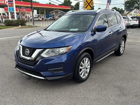 Used 2019 Nissan Rogue SV FWD image 4
