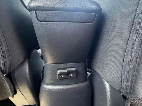 Used 2020 Nissan Kicks SR w/ Exterior Package FWD image 17