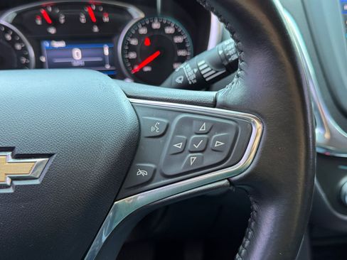 Used 2020 Chevrolet Equinox LT w/ Midnight Edition FWD image 23