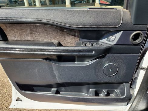 Used 2021 Ford Expedition Max Limited image 13