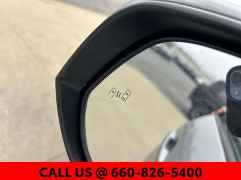 Used 2025 Toyota RAV4 XLE image 13