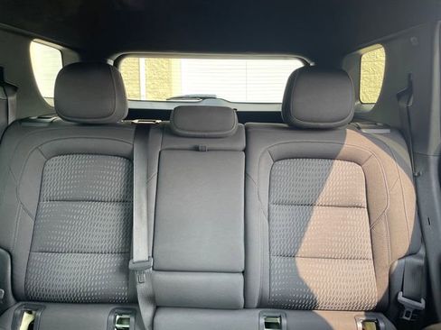 Used 2025 Chevrolet Equinox LT image 36