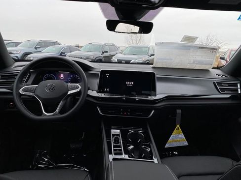 New 2025 Volkswagen Atlas Cross Sport SEL image 5