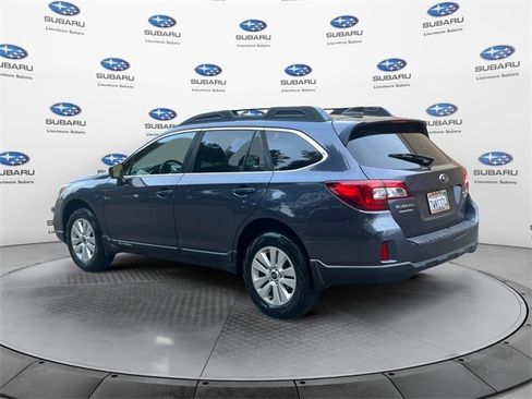 Used 2017 Subaru Outback 2.5i Premium image 6