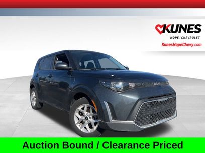 Used 2025 Kia Soul LX w/ LX Technology Package