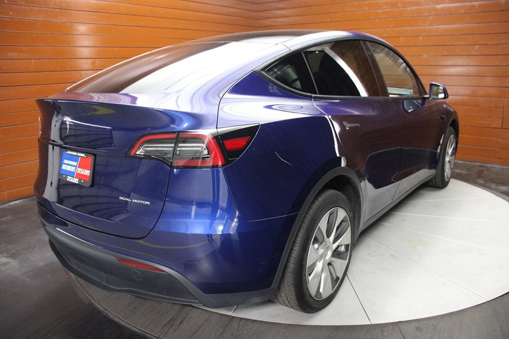 Used 2023 Tesla Model Y Long Range AWD/4WD image 4
