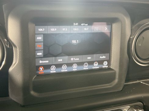 Used 2023 Jeep Wrangler Unlimited Sport image 14