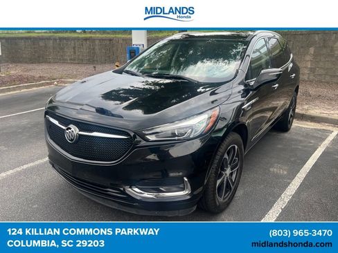 Used 2020 Buick Enclave Essence w/ Sport Touring Edition FWD image 3