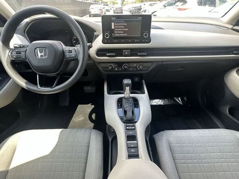 Used 2025 Honda HR-V LX image 24