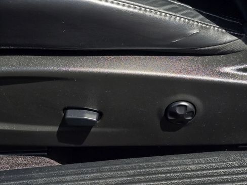 Used 2016 Dodge Challenger SXT Plus RWD image 25