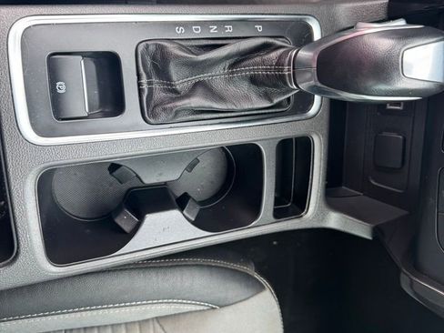 Used 2019 Ford Escape SE FWD image 13