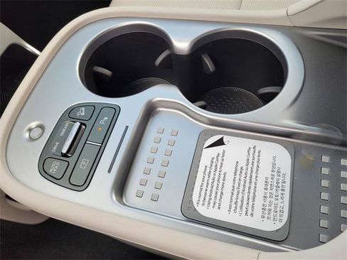 New 2026 Hyundai Ioniq 9 Calligraphy image 18