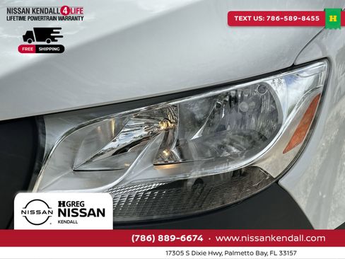 Used 2023 Mercedes-Benz Sprinter 3500 image 33