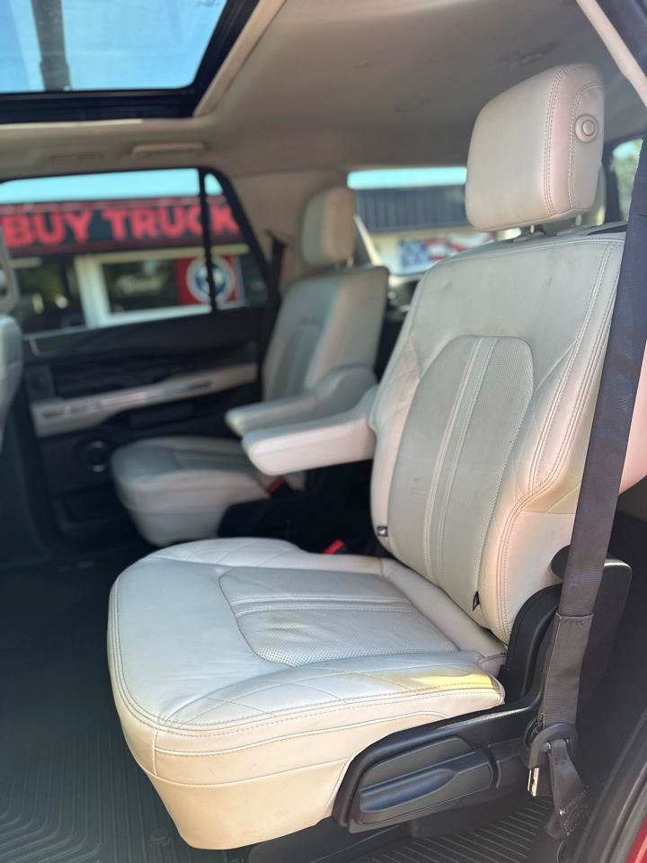 Used 2019 Ford Expedition Platinum AWD/4WD image 13