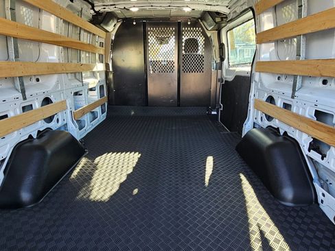 Used 2024 Ford Transit 250 Low Roof w/ Exterior Upgrade Package image 20
