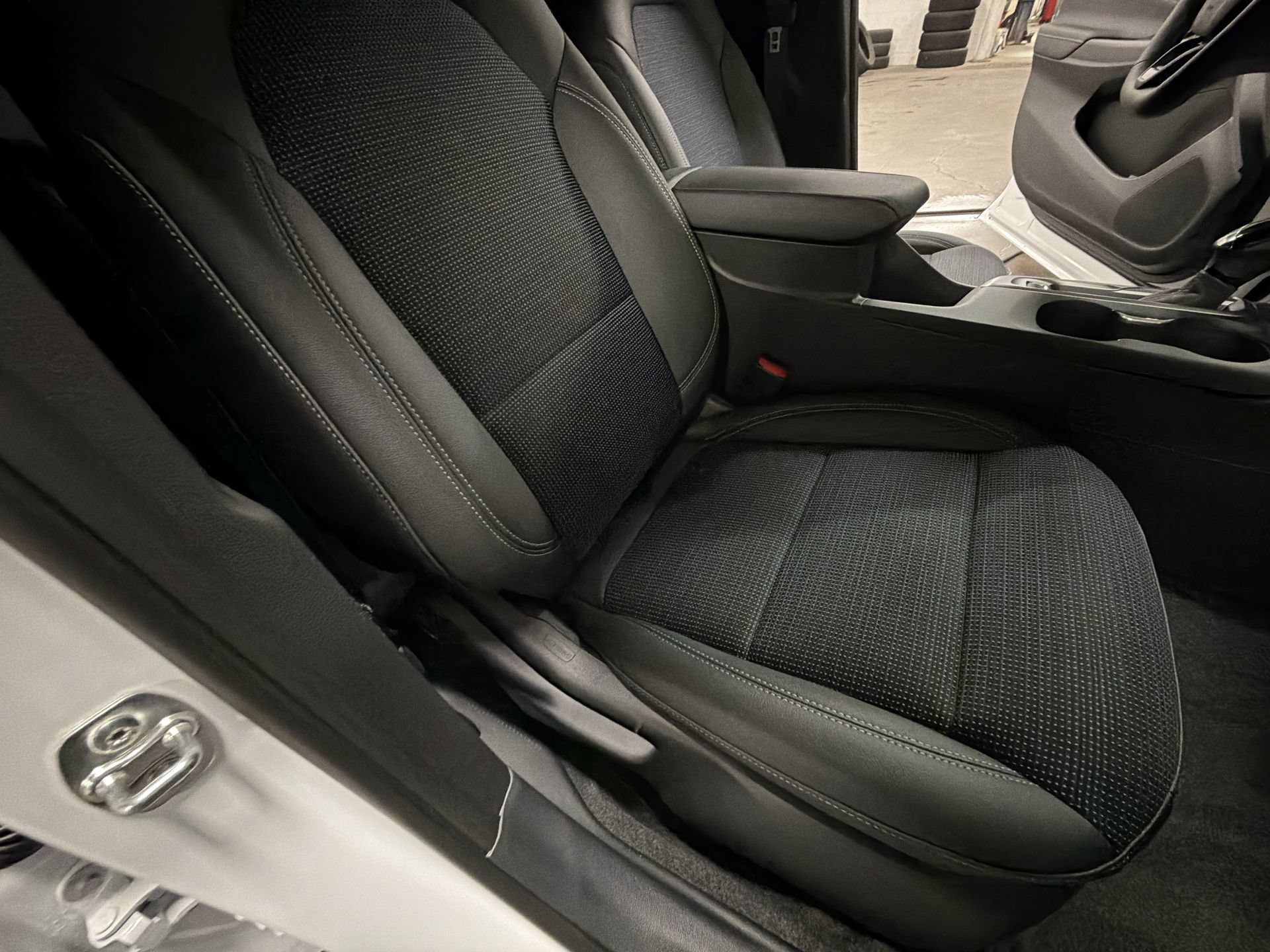 New 2026 Buick Envista Sport Touring w/ Convenience I Package FWD image 25