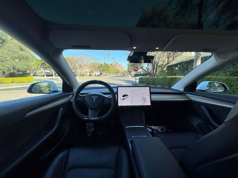 Used 2022 Tesla Model 3 Long Range image 36