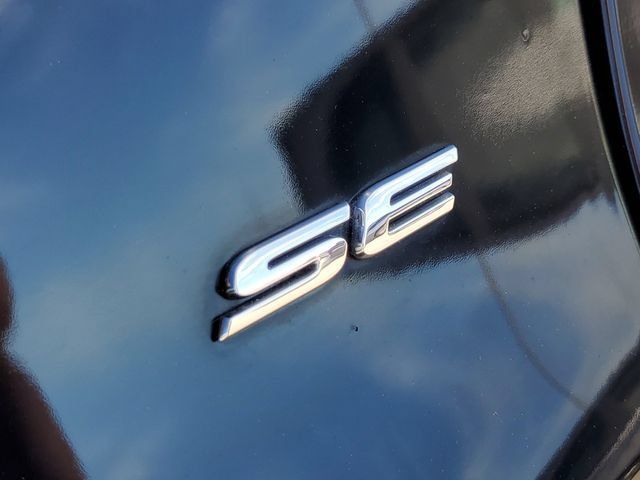 Used 2017 Ford Fusion Energi SE FWD image 33
