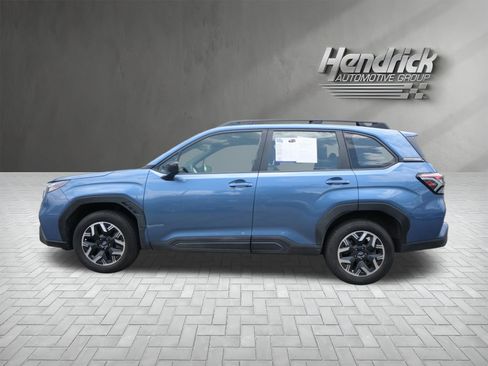 Certified 2025 Subaru Forester AWD/4WD image 6