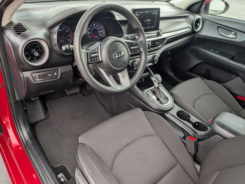 Used 2020 Kia Forte LXS FWD image 21