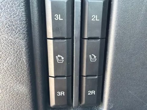 Used 2024 Ford Expedition Limited AWD/4WD image 10