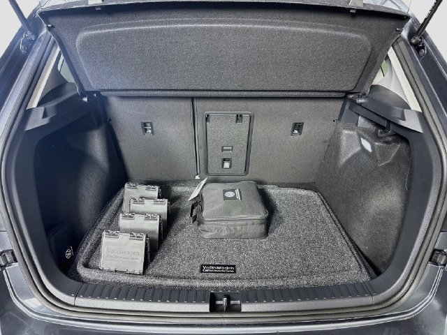 Certified 2025 Volkswagen Taos SE AWD/4WD image 27