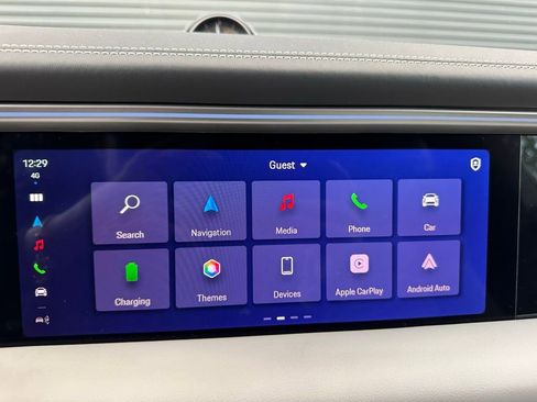 Used 2025 Porsche Macan 4 Electric image 28