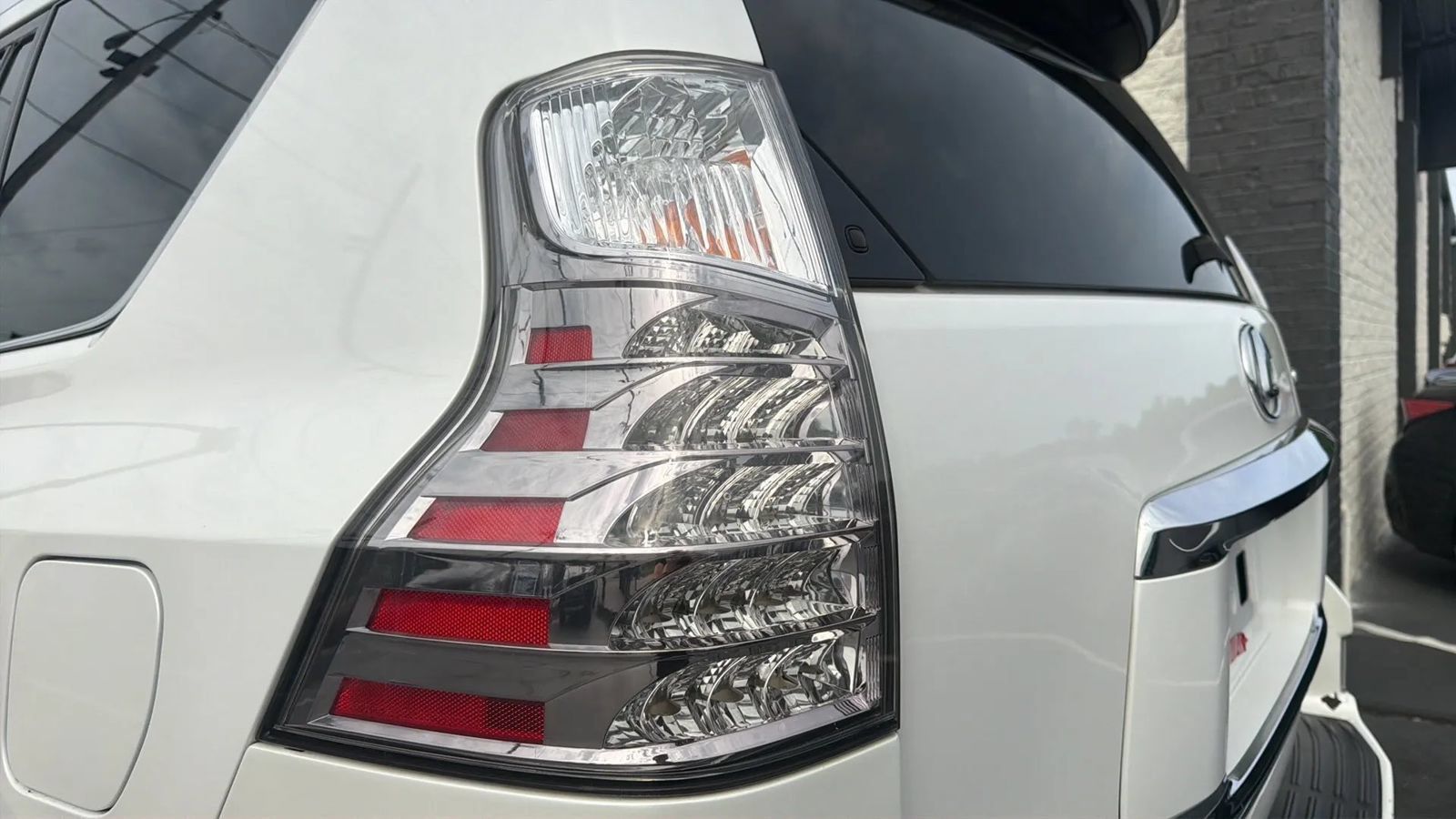 Used 2015 Lexus GX 460 Luxury AWD/4WD image 37