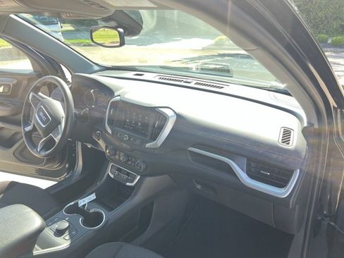 Used 2023 GMC Terrain SLE w/ Driver Convenience Package FWD image 29
