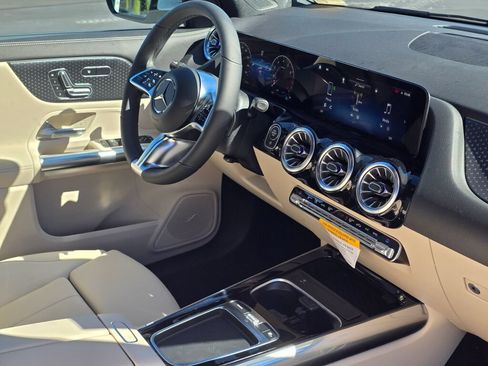 New 2026 Mercedes-Benz GLA 250 4MATIC image 26