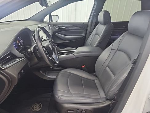 Used 2024 Buick Enclave Essence w/ Experience Buick Package AWD/4WD image 9