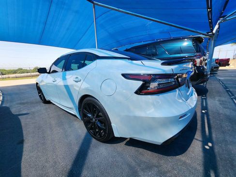 Used 2020 Nissan Maxima SR w/ Illumination Package FWD image 3