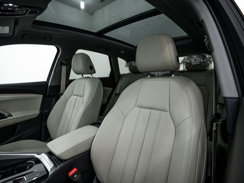 New 2025 Audi Q5 2.0T Premium image 14