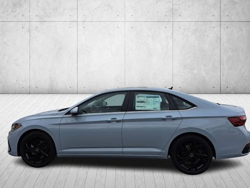 New 2026 Volkswagen Jetta SE image 8