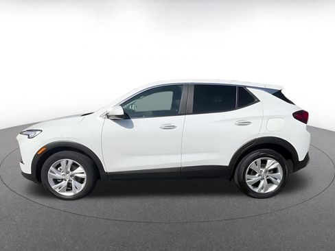 Used 2025 Buick Encore GX Preferred FWD image 9