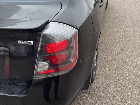 Used 2012 Nissan Sentra 2.0 SR w/ Special Edition Pkg image 17