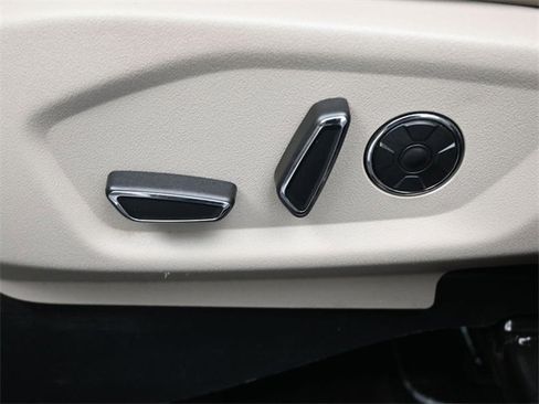 Used 2018 Ford Explorer Limited w/ Equipment Group 301A image 33